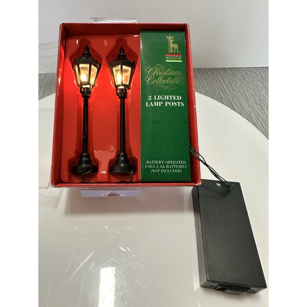 Santas Best Christmas Collectible lighted Lamp Posts, Villages, Train 4.25" Tall